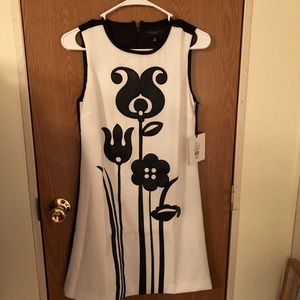 Victoria Beckham Black & white dress NWT Sz xs